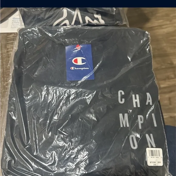 Champion Black And Grey Tee - Picture 3 of 3